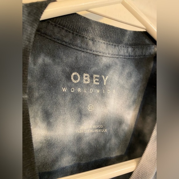 Obey T-Shirt - Picture 5 of 5